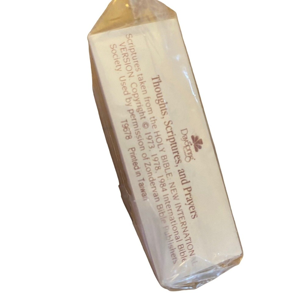 DaySpring Rectangle Jesus Trinket Box With Thoughts Scriptures and Prayers - Picture 5 of 6